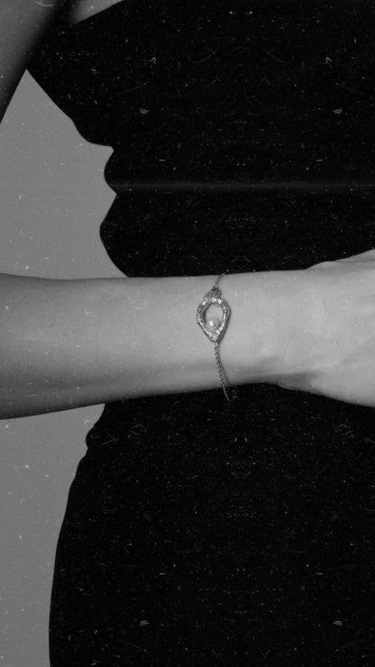 Aphrodite Braclet
