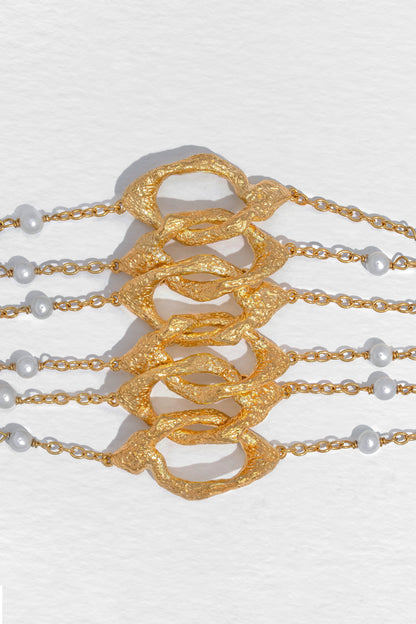 Aphrodite cuff