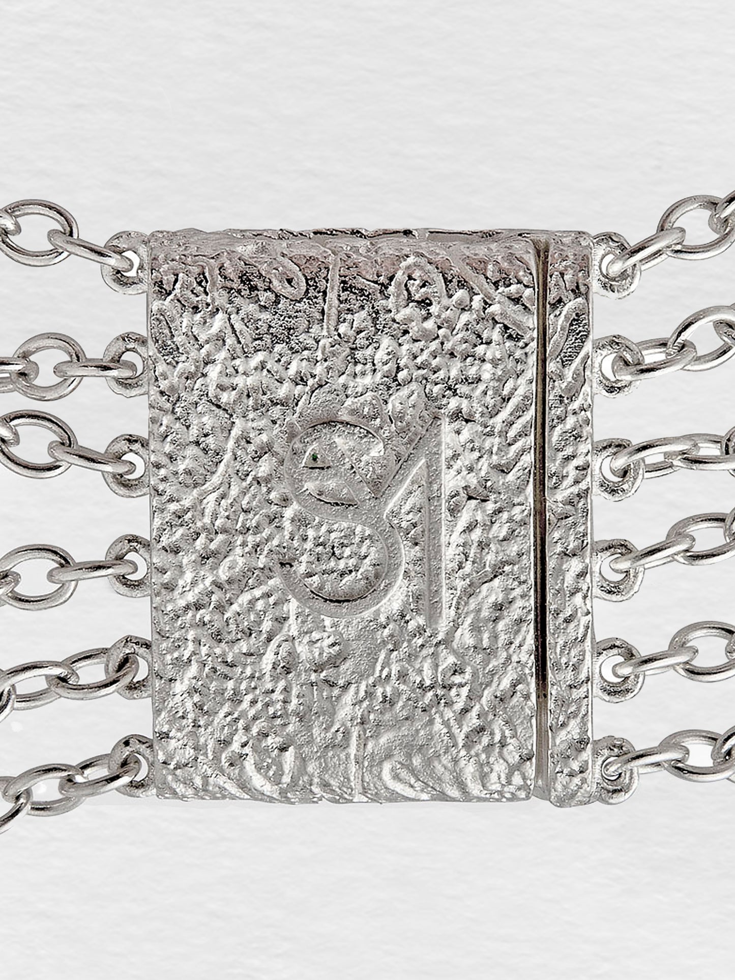 Aphrodite cuff